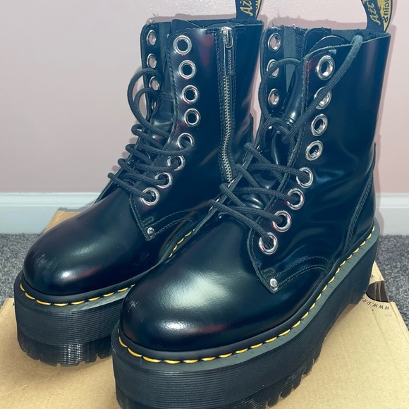 Dr. Martens Jadon Max Womens US 6 - Picture 2 of 6